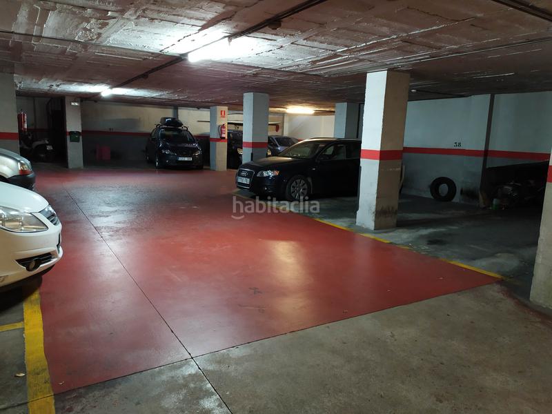 Foto b1e46b92-ee27-4b42-813e-e4deed550536. Location parking voiture dans carrer de gomis 52 dans Barcelona