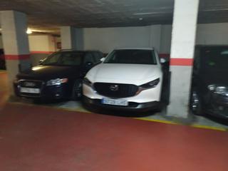 Rent Car parking in Carrer de gomis 52. Republica argentina - gomis plaza parking en alquiler
