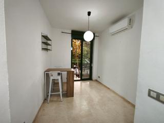 Alquiler Estudio  Carrer de sant josep oriol. Barcelona en el mismo centro, estudio exterior con ascensor