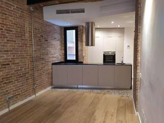Affitto Appartamento  Carrer del freser. Metro camp arpa piso alquiler de calidad, 2 hab., aire acondicio