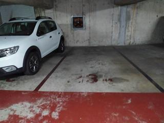 Aparcament cotxe a Carrer de joan oliver 10. Villa olimpica  poble nou, plaza parking amplia con vigilancia