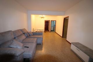 Flat in Carrer de joaquim verdaguer 16a. Gran piso en el arenal con inquilino buena renta ref 22