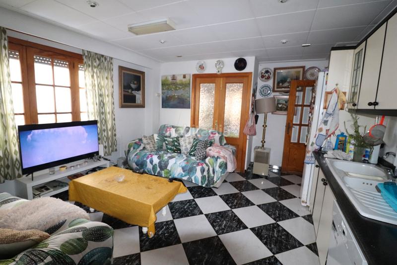 Foto 555f16cb-49a9-4c6b-a3d8-27cadc3abced. Piso en carrer balears 45 gran piso techo libre en el arenal ref 23 en Llucmajor