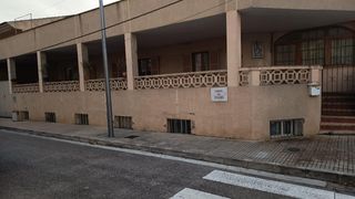 Casa adossada  Carretera militar 166. Semi reformado