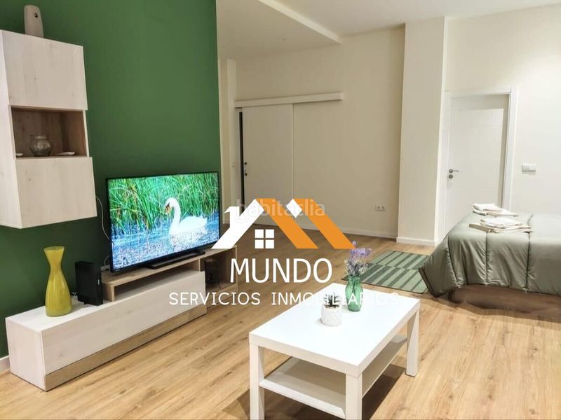 Foto eb603fde-381f-4379-87ce-af568c19c18c. Planta baixa a Russafa Valencia