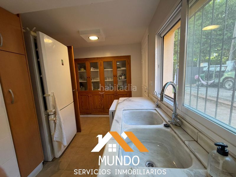 Foto 94f9d8fa-7283-4d6e-bad5-b0ce3f00435c. Xalet amb aparcament piscina a La Cañada Paterna