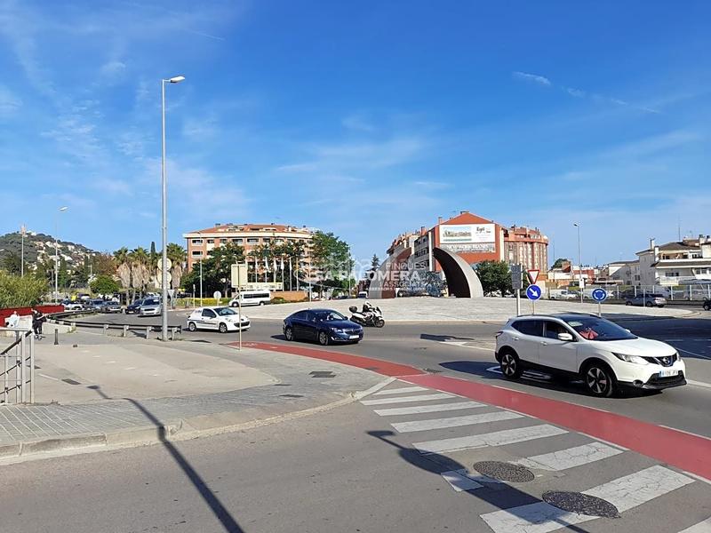 Foto ff6d9be8-717c-4880-805b-e1eee9c08322. Aparcament cotxe a Mas Florit-Ca la Guidó Blanes