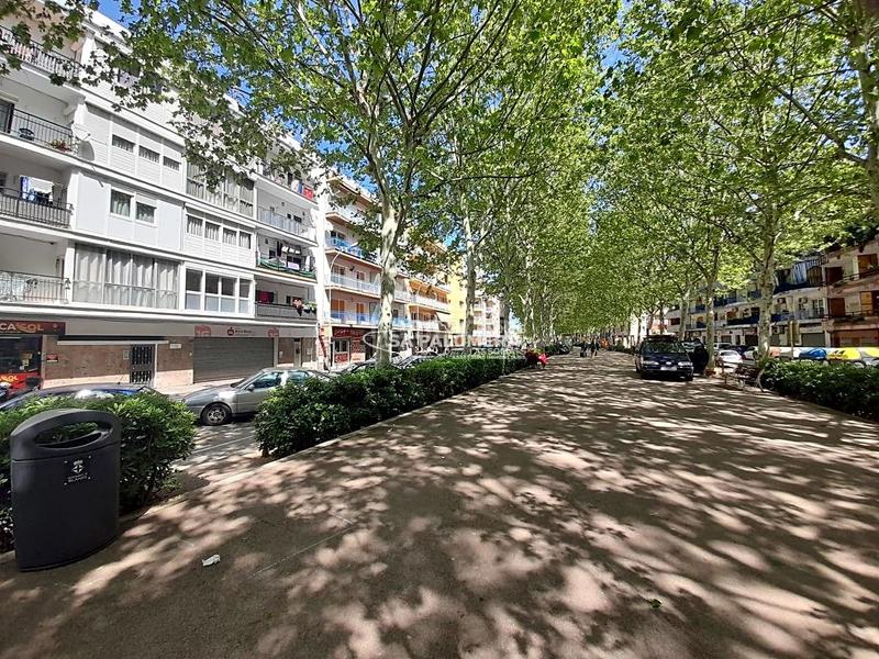 Foto e618101a-c01c-4f52-b84a-ec9dd7616a8d. Aparcament cotxe a La plantera Blanes