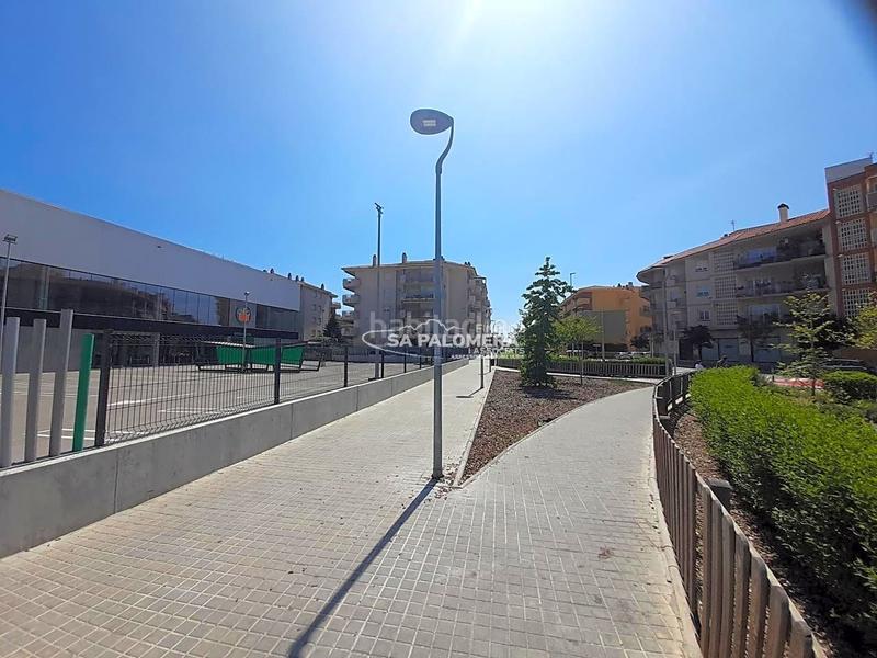 Foto e9b291b1-821b-4a77-948b-783cfad028af. Aparcament cotxe a La plantera Blanes