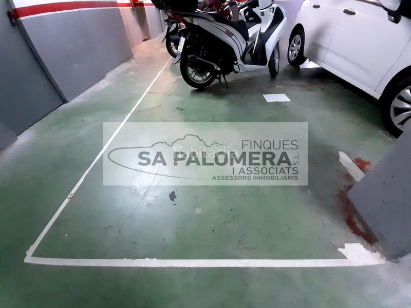 Foto f99f2a4c-013e-4614-9620-d5bdc246279e. Posto auto in Els Pins Blanes