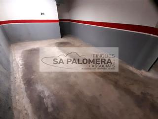 Aparcament cotxe a Centre. Parking en linea zona centro cerca del puerto