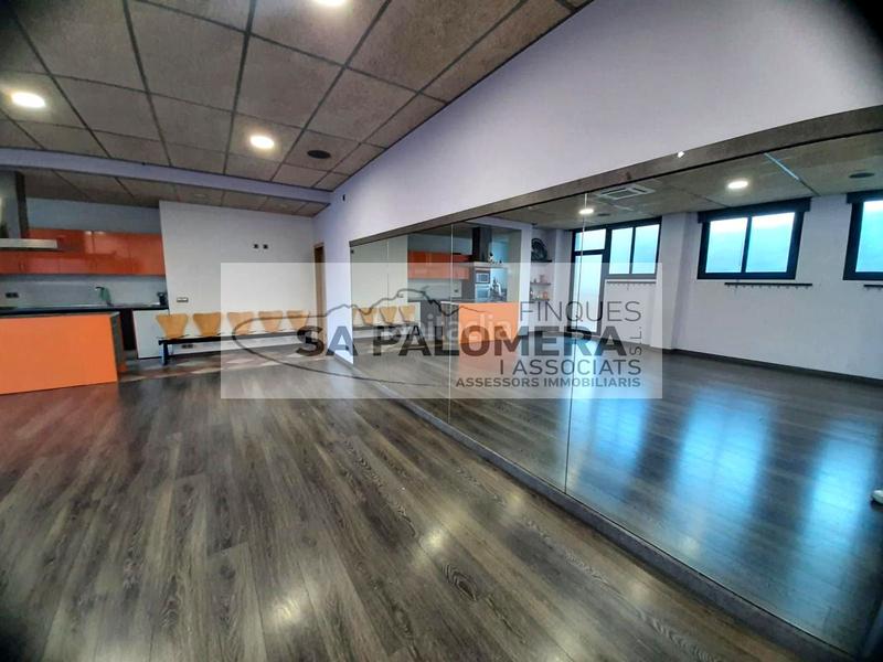 Foto 3ece16e2-6df4-4836-a9f8-16395eaafdfd. Local comercial espectacular local 348 metros en perfecto estado en Blanes