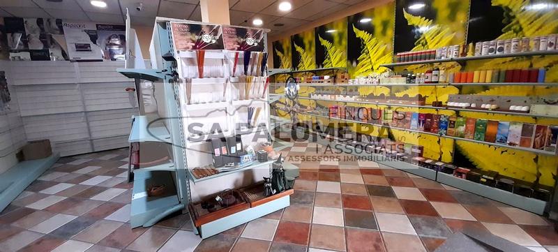 Foto 695a240f-fe0c-48e0-9b65-2f16d7351e4c. Local comercial espectacular local 348 metros en perfecto estado en Blanes