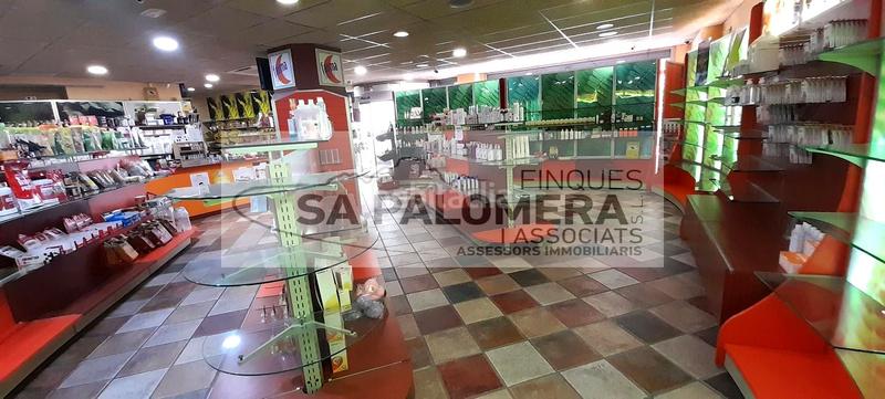 Foto b943d0d7-8145-4f5a-813a-31e23244ce55. Local comercial espectacular local 348 metros en perfecto estado en Blanes