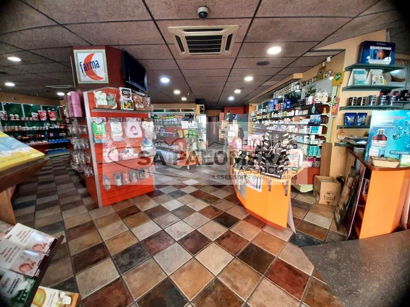 Foto cdad84c4-c3fa-498e-adab-66fc45aa3948. Local comercial espectacular local 348 metros en perfecto estado en Blanes
