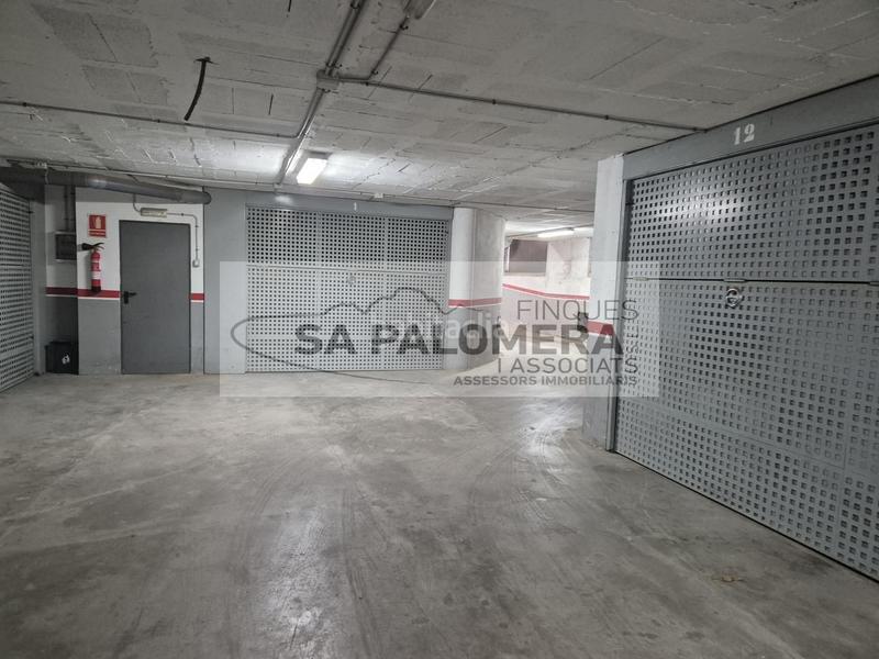 Foto d7f01160-2299-4f2b-b156-582e113729bd. Aparcament cotxe a Tordera Tordera