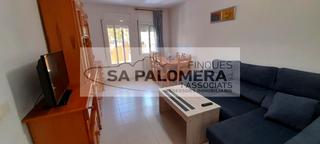 Planta baja en Els Pins. Encantadora planta baja con jardin y trastero