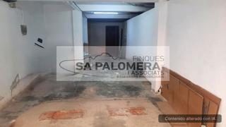 Parking coche  Carrer rovira i virgili. Se vende garaje cerrado de 36 mts
