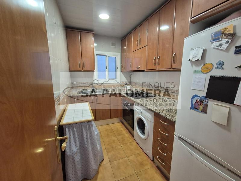 Foto 59292dd1-eed5-41a9-924c-5d07e71aa525. Piso excelente piso a unos metros de la playa 4ta planta sin ascensor en Blanes