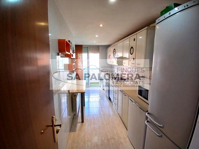 Foto a2c132e2-18f1-402e-994a-2b956e9aa3d4. Etagenwohnung mit heizung parking in Els Pavos Blanes