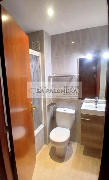 Foto e75018c8-8e74-4664-a126-445a893fd0bd. Etagenwohnung mit heizung parking in Els Pavos Blanes