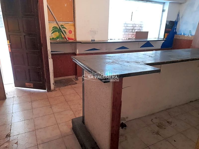 Foto c4d33117-4c04-42ba-998d-de831e4322a9. Local comercial a Els Pins Blanes