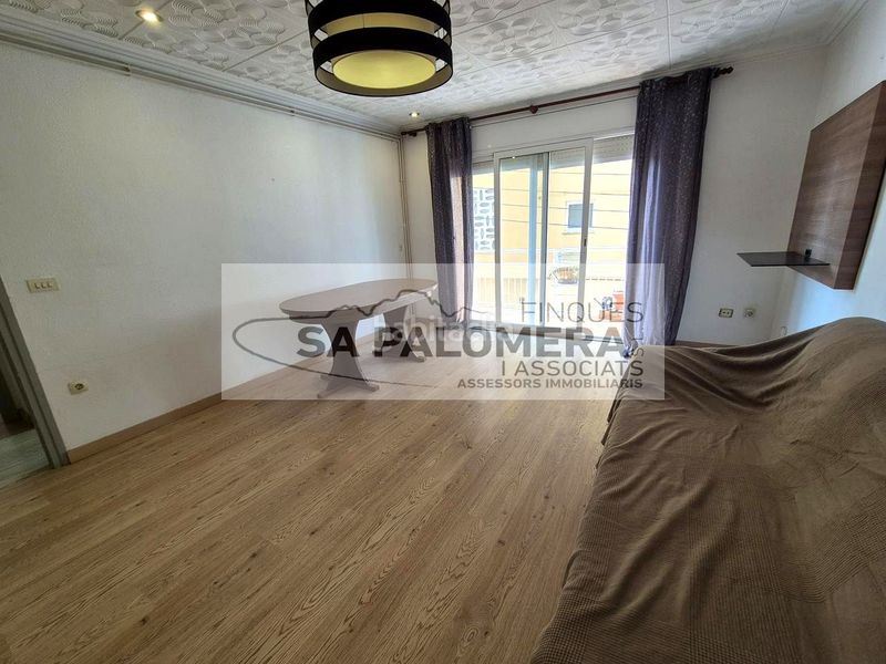 Foto acaf87af-9408-439a-b1b3-f87acd918a79. Pis a Els Pavos Blanes