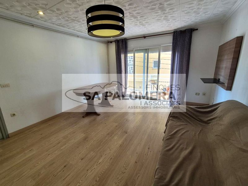 Foto bc99d972-44ce-4bd3-a200-81a0ffe4bb72. Pis a Els Pavos Blanes