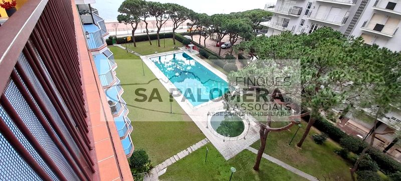 Foto 2b0ac5c0-cee9-4c7f-bc80-e674d536d686. Pis amb piscina a Els Pins Blanes