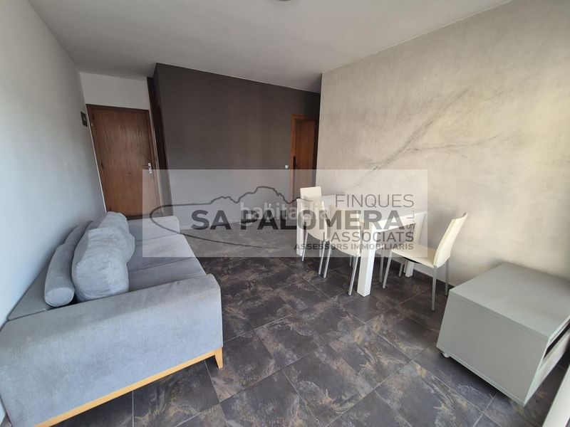 Foto 1323319d-fb43-4ccb-ace6-b973459cd485. Pis a Els Pins Blanes