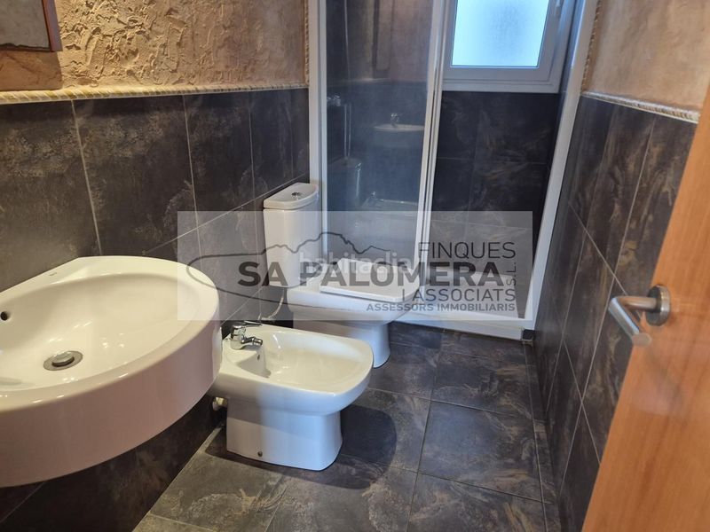 Foto c2e207bf-aa38-4339-96b5-6ae75c185d52. Pis a Els Pins Blanes