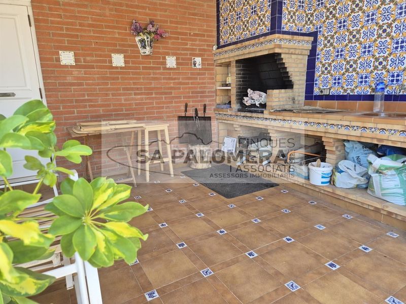 Foto 48ef75d9-9b3d-4aac-94da-03529b21ea90. Casa amb piscina a La plantera Blanes