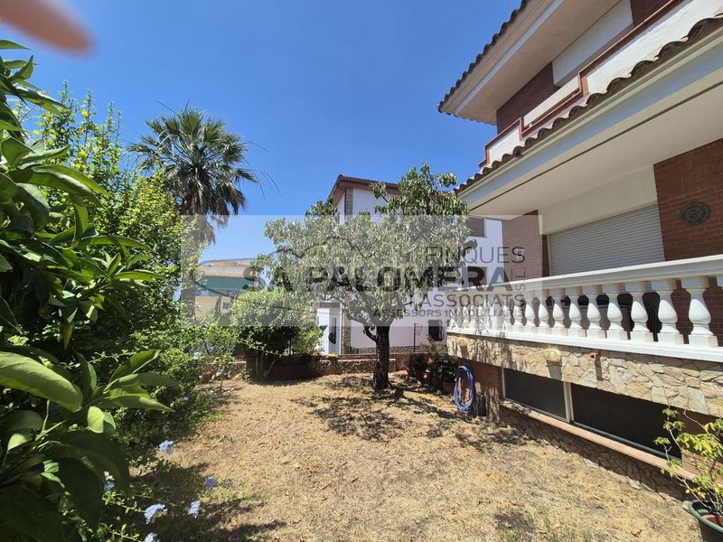 Foto 796887a2-d698-4df3-b5d6-509cf3242c33. Casa amb piscina a La plantera Blanes