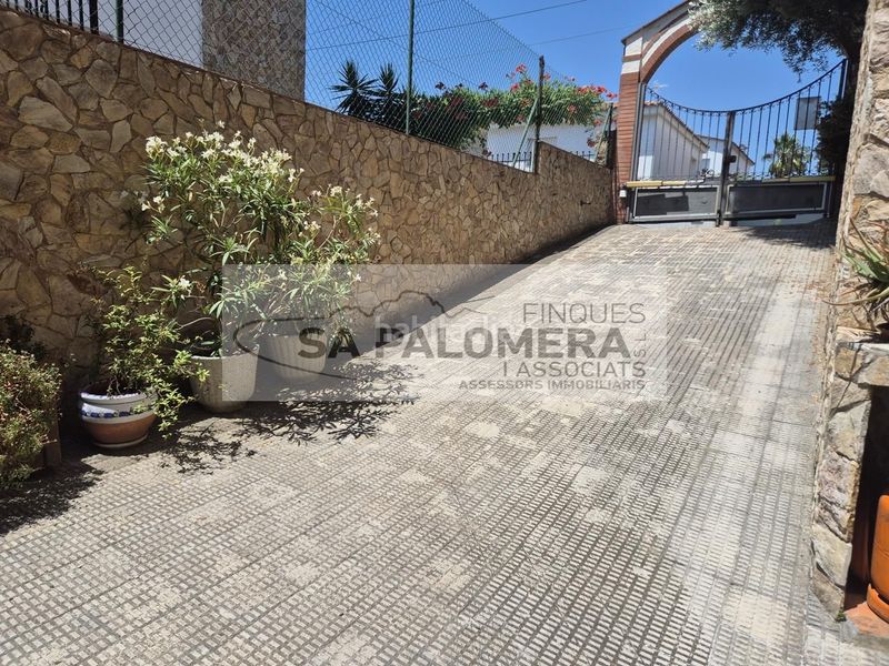 Foto 9f4c7f41-07e3-4767-b5ee-98fb405c46d5. Casa amb piscina a La plantera Blanes
