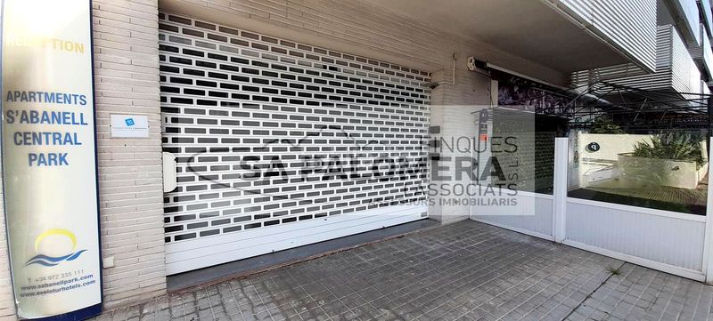 Foto 69eada6e-5e78-4753-87e9-8d307772913d. Lloguer local comercial a Els Pins Blanes