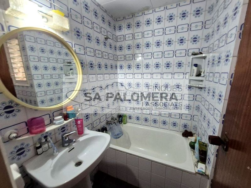 Foto 7730091d-bdd4-45ba-8efe-8543a274562b. Pis a Els Pins Blanes