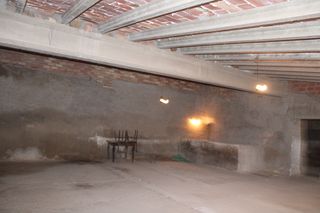 Edifici a Arbeca. Gran oportunidad en arbeca! doble almacén urbano con muchas posi