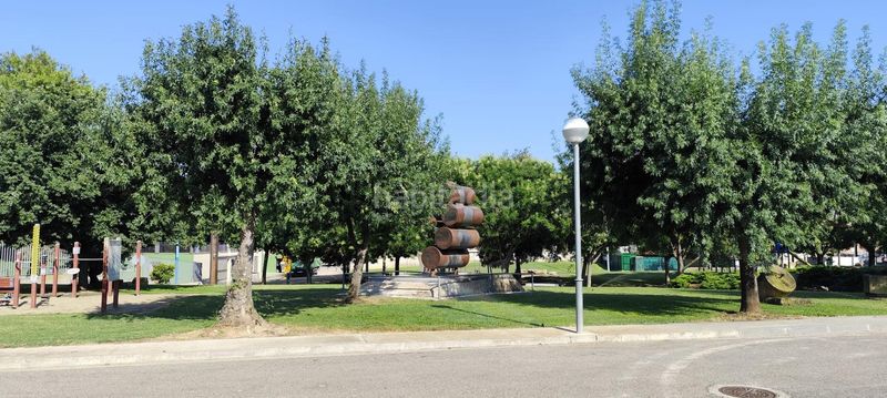 Foto 4a49e7e1-a575-421a-8ee9-f47ad9e68c63. Terreny residencial a Golmés