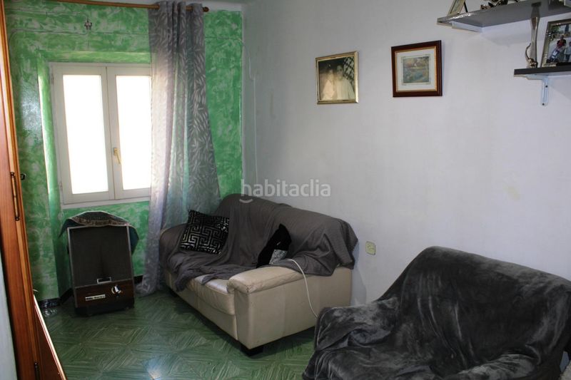 Foto 0425b901-37d2-49ae-a372-78030e495f76. Casa adossada amb aparcament a Bellpuig