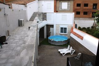 Reihenhaus in Ivars d´Urgell. Una casa con acceso desde dos calles y un sinfín de posibilidade