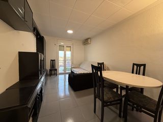 Appartamento  De sant pere. Pis de 3 habitacions molt lluminos