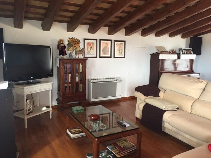 Foto 60985a50-e52a-452e-a952-9e6820eb5067. Casa amb calefacció aparcament a Bisbal d´Empordà (La)