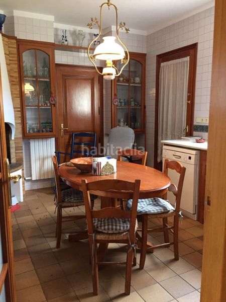 Foto a2cf7b81-1847-4674-90d2-6af84582ece7. Casa amb calefacció aparcament a Bisbal d´Empordà (La)