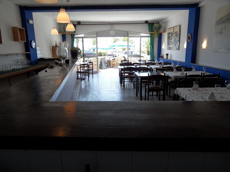 Foto 5df48703-df5b-4e70-a977-0d112d9e24e0. Local comercial a l´Estartit poble Estartit
