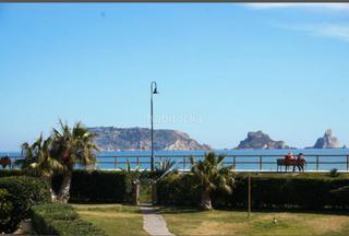 Estudi  Carrer assutzena 39. Precioso estudio a 1ª línea del mar a l'estartit