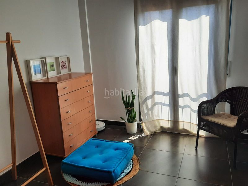 Foto 70099f60-4021-43da-9966-612e24a86d98. Casa amb calefacció aparcament a Eixample Residencial Escala (L´)