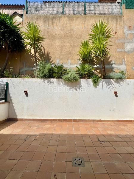 Foto a703c4bd-9219-42d5-a83b-3cd85790224c. Casa amb calefacció aparcament a Eixample Residencial Escala (L´)