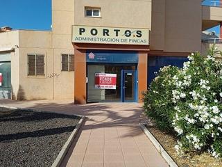 Locale commerciale  Avenida gran vía la manga. Venta dos locales para emprender negocio en la manga del mar men