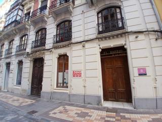 Local Comercial  Calle calle jaboneras. Magnifico local en venta, edificio emblematico en pleno corazon