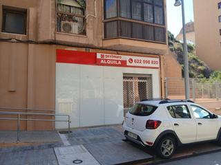 Miete Geschäftsraum in Casco Antiguo. Se alquila local en casco historico!!!